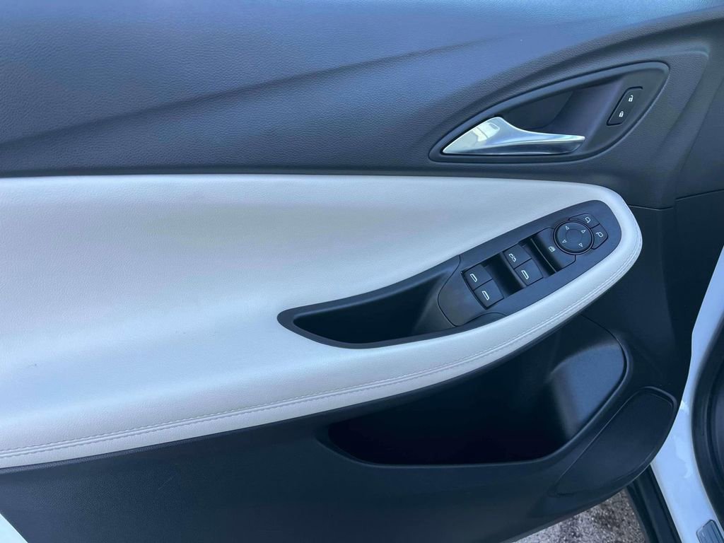 Certified 2023 Buick Encore GX Select w/ Safety Package II image 23