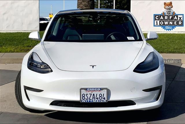 Used 2020 Tesla Model 3 Standard Range Plus image 3