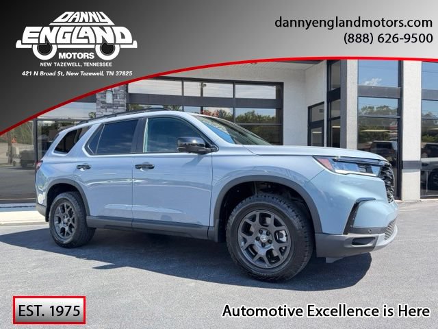 Used 2025 Honda Pilot TrailSport image 1