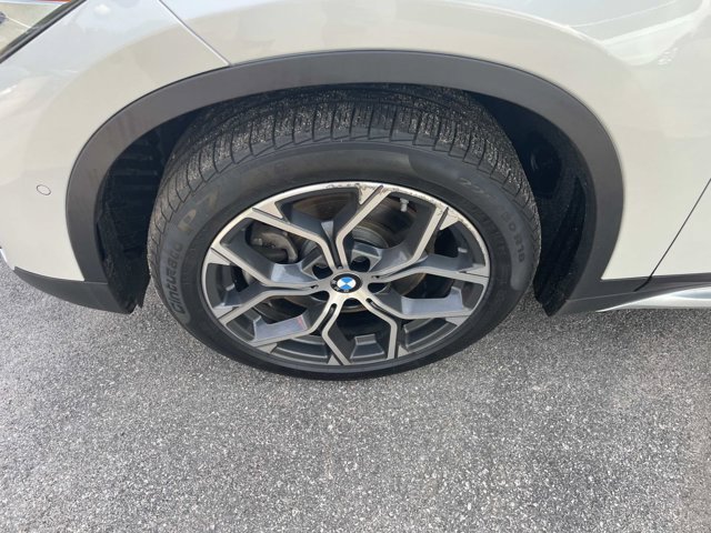 Used 2021 BMW X1 xDrive28i w/ Convenience Package AWD/4WD image 16
