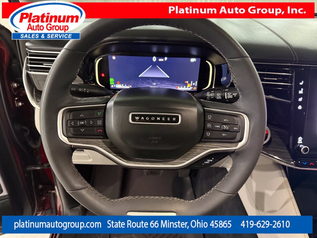 Used 2022 Jeep Wagoneer Series III AWD/4WD image 16