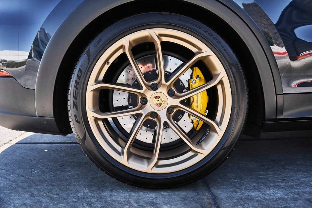 Used 2024 Porsche Cayenne Turbo GT AWD/4WD image 25