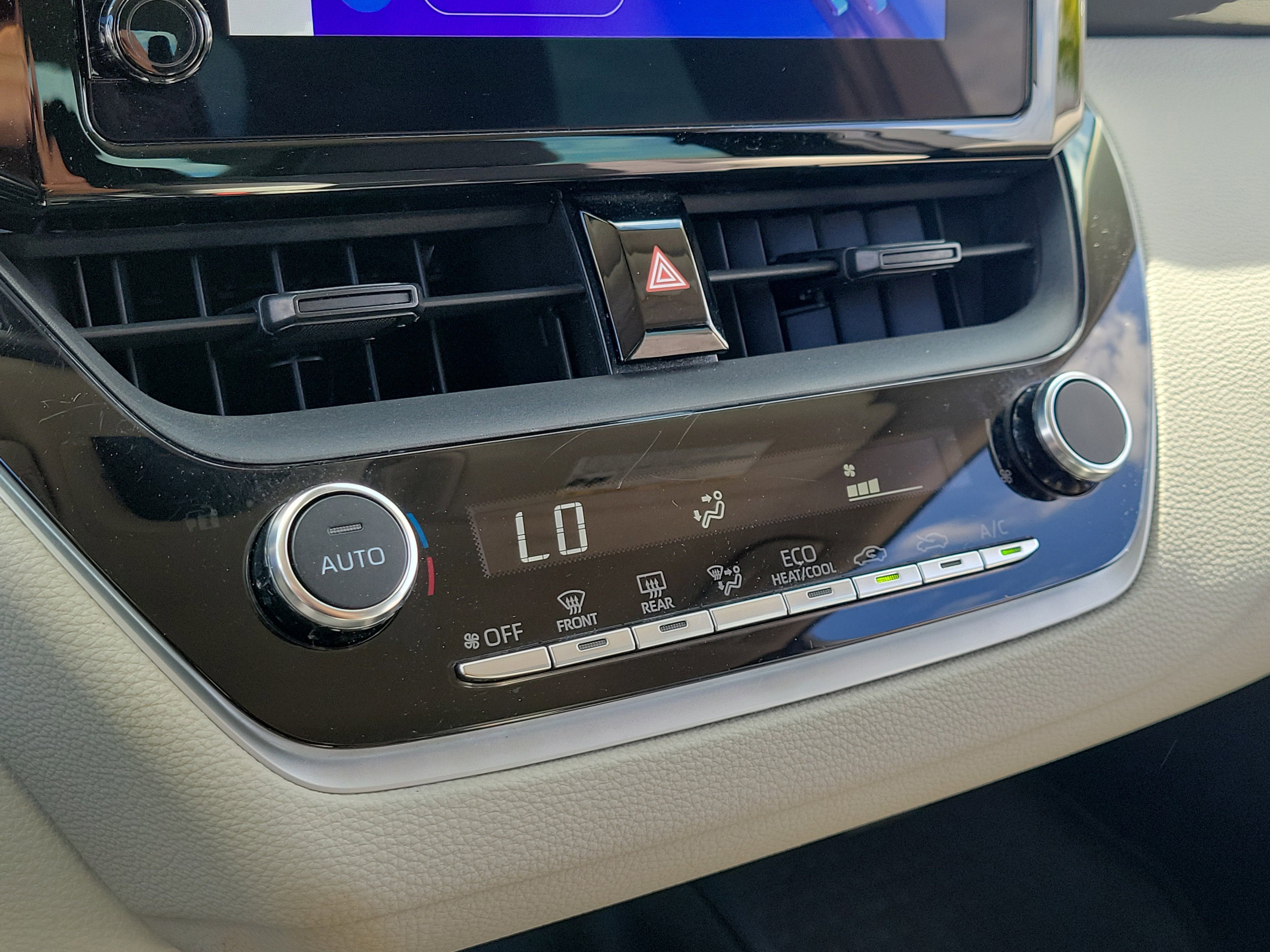 Certified 2023 Toyota Corolla LE FWD image 28