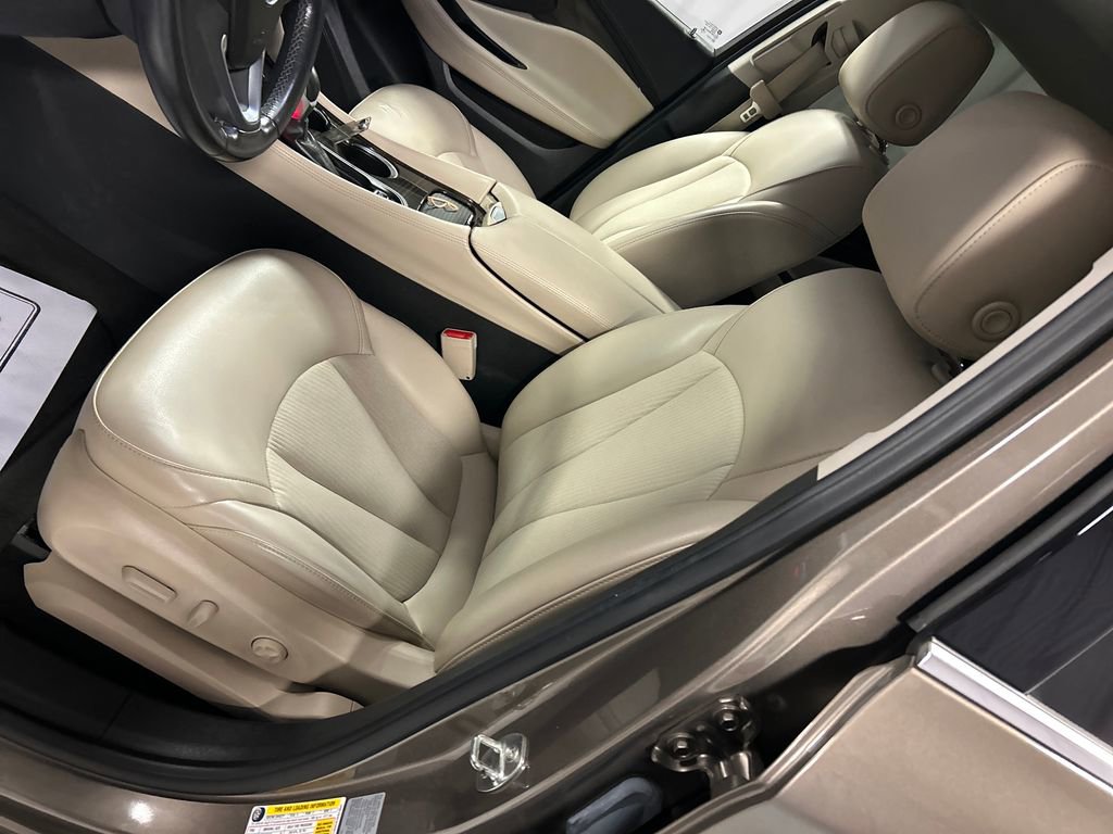 Used 2019 Buick Envision Preferred image 10