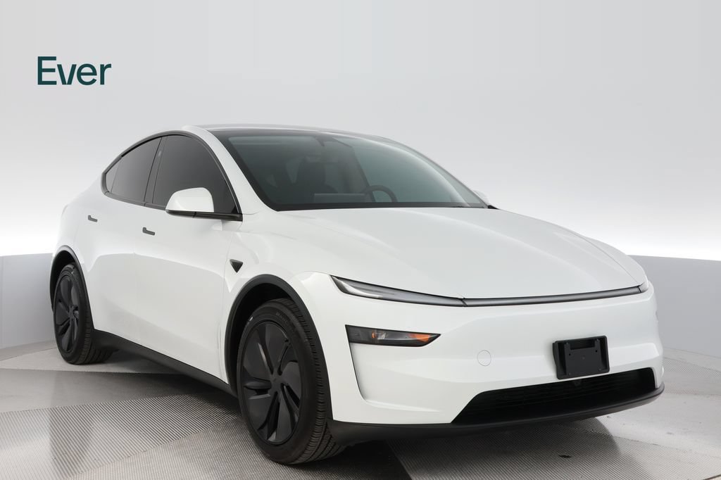 Used 2026 Tesla Model Y AWD image 12