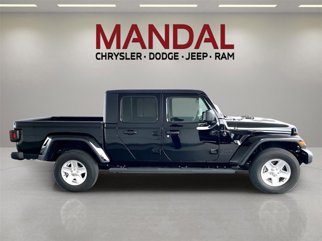 Used 2021 Jeep Gladiator Sport image 5