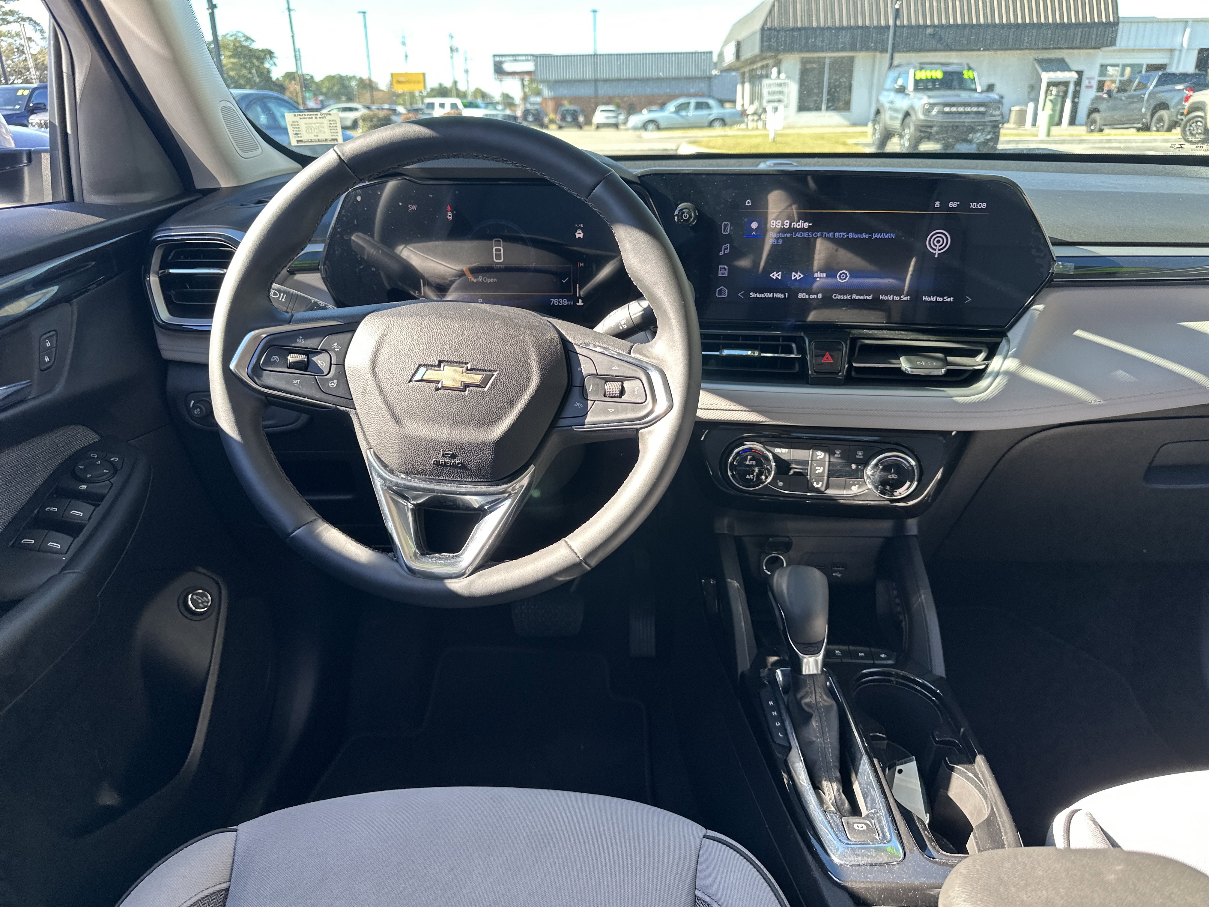 Used 2025 Chevrolet TrailBlazer LT w/ Convenience Package image 15