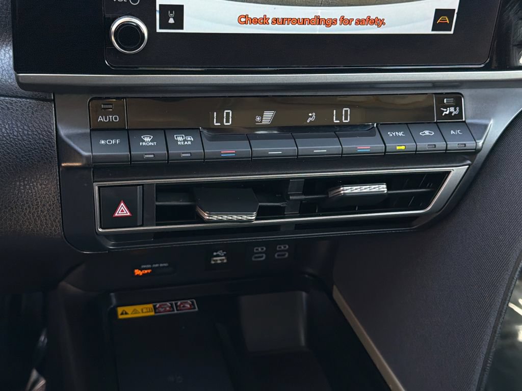 Used 2026 Toyota Camry LE FWD image 27