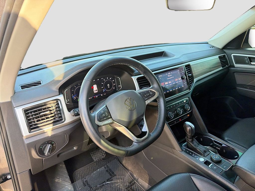 Used 2022 Volkswagen Atlas SEL AWD/4WD image 28