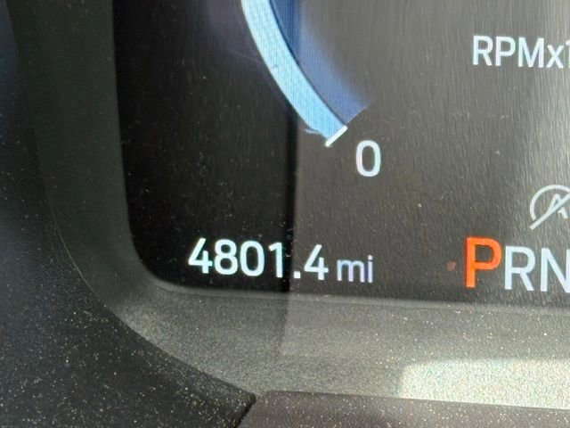 Used 2025 Ford Explorer ST-Line w/ Premium Package image 12