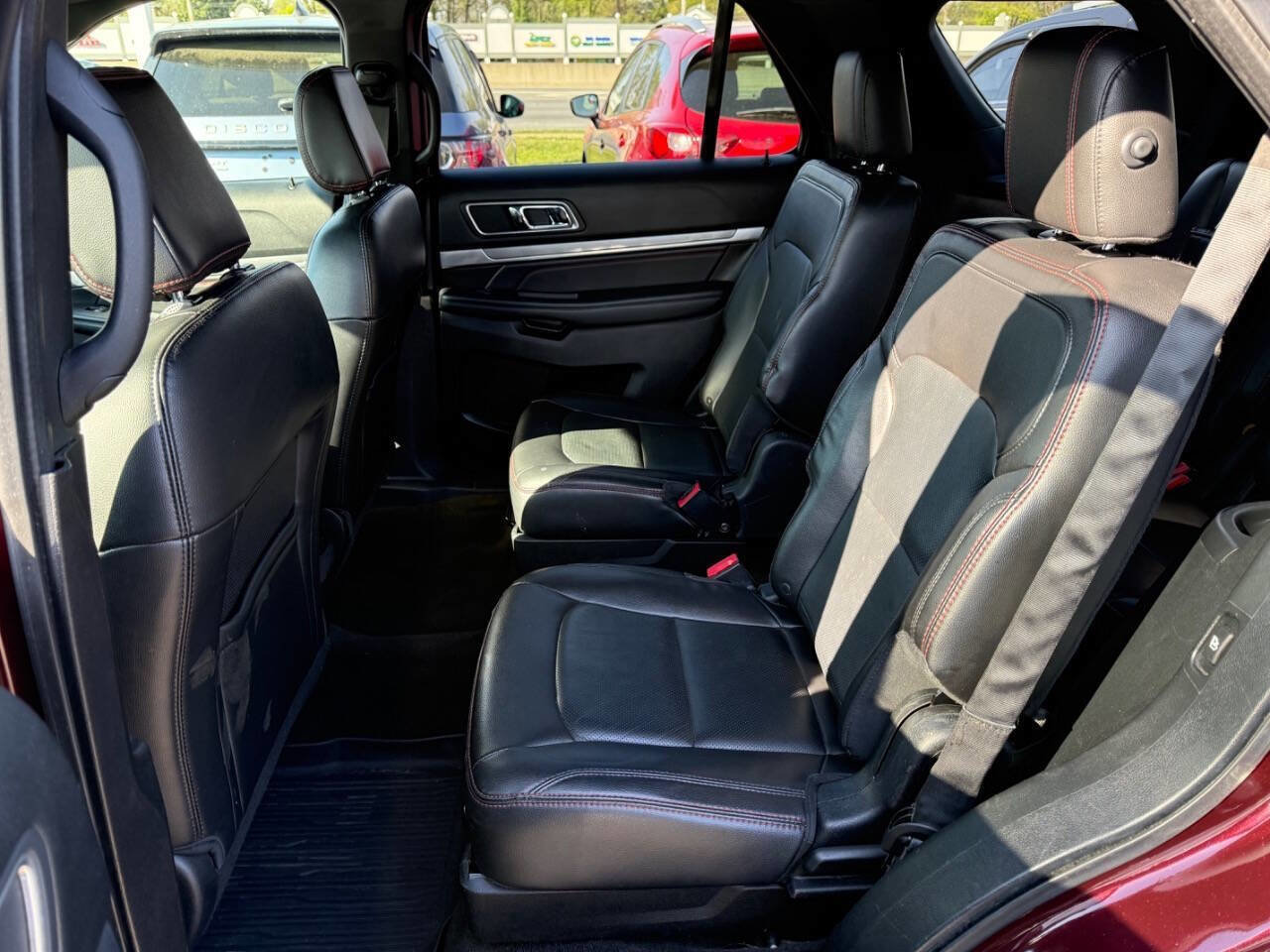 Used 2018 Ford Explorer Sport w/ Equipment Group 401A image 10