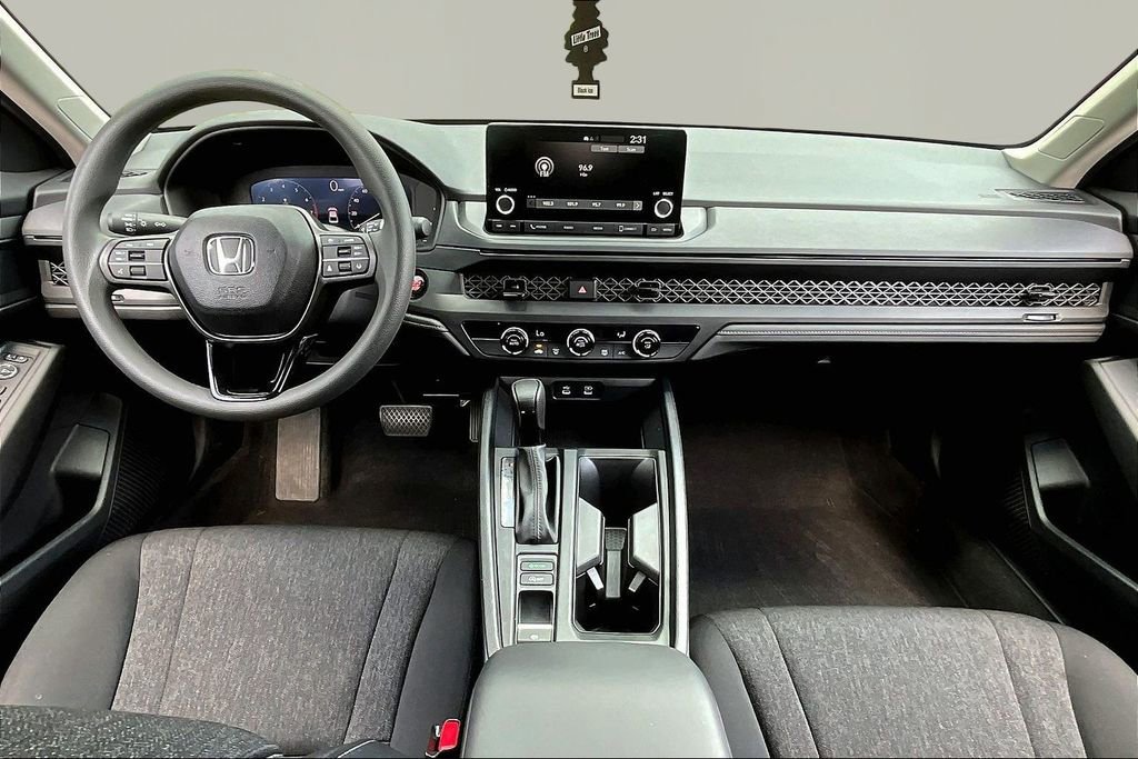 Used 2025 Honda Accord LX image 8