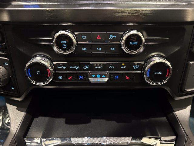 New 2027 Ford F250 Lariat w/ Black Appearance Package AWD/4WD image 15