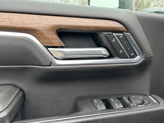 Used 2024 Chevrolet Silverado 2500 High Country w/ High Country Premium Package AWD/4WD image 19