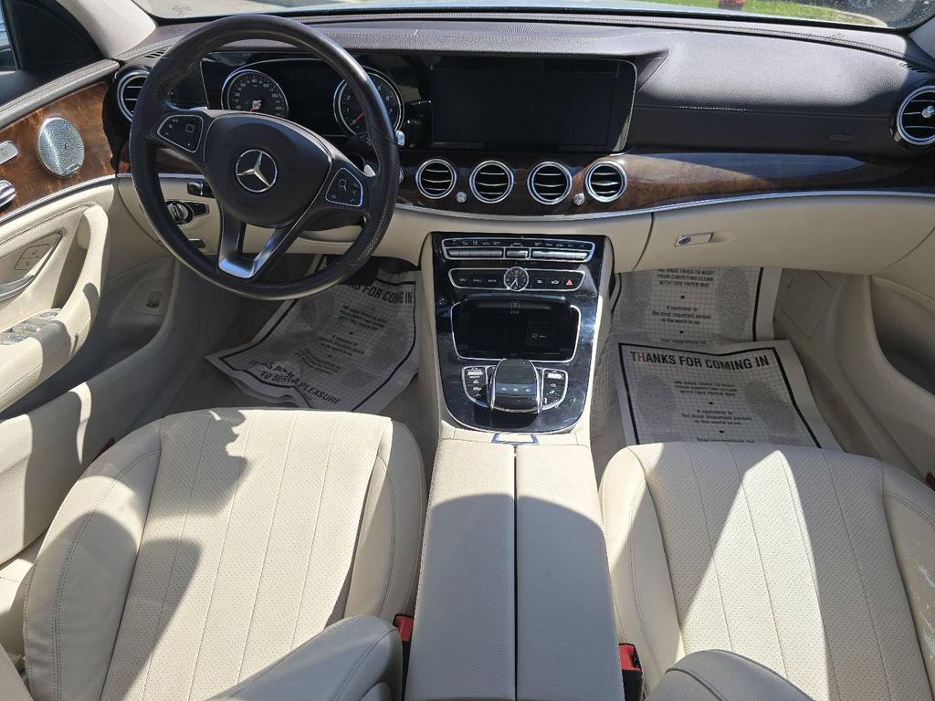 Used 2017 Mercedes-Benz E 400 4MATIC Wagon image 24