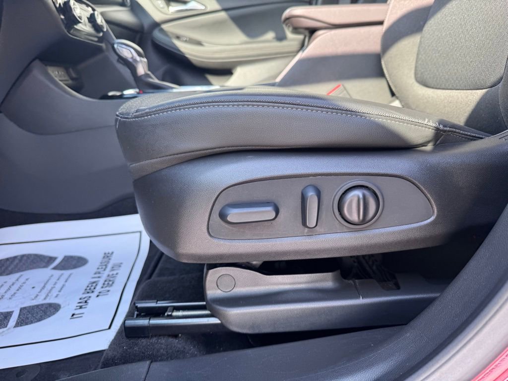 Used 2023 Buick Encore GX Select w/ Sport Touring Package image 15
