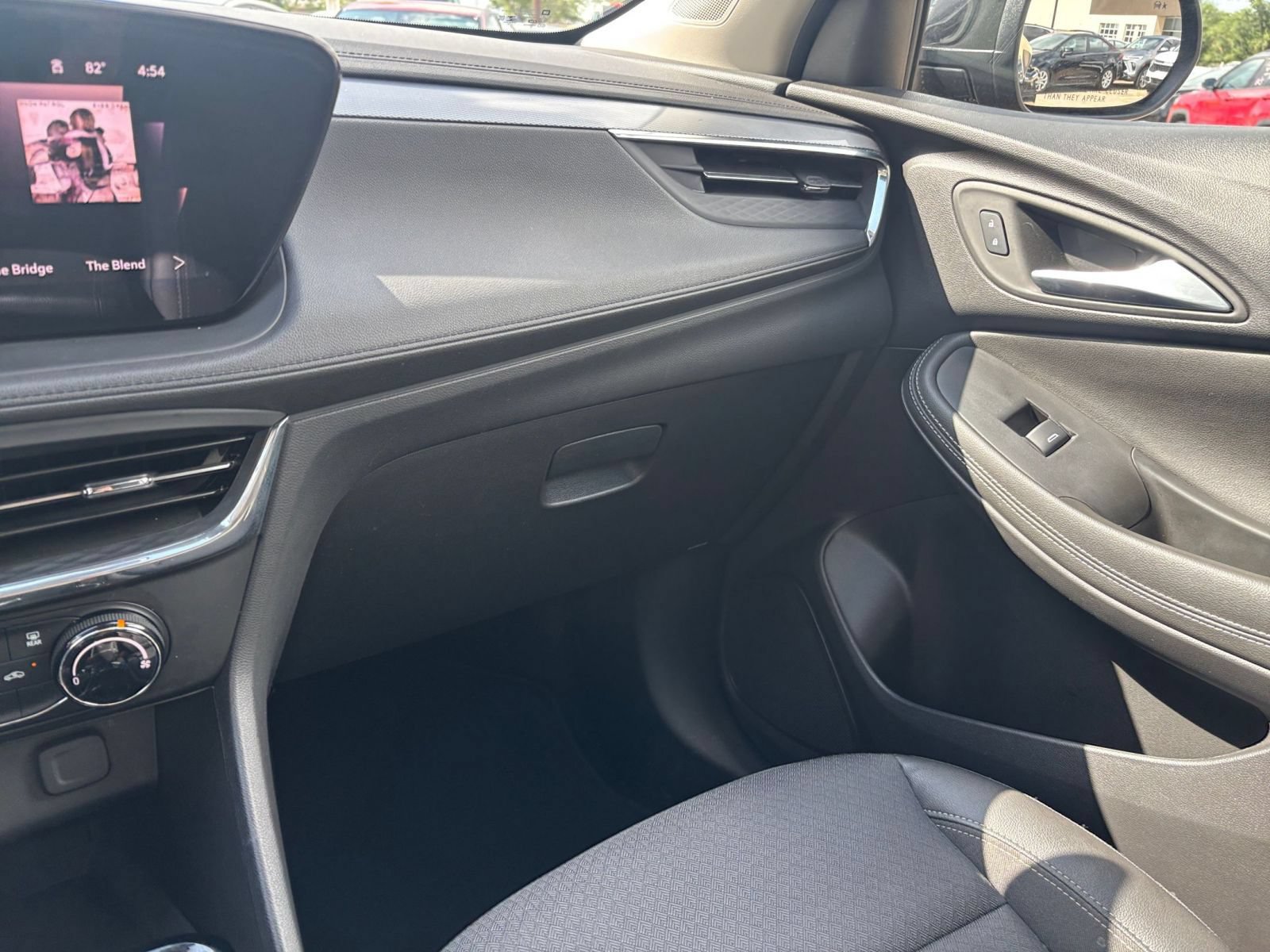Used 2025 Buick Encore GX Preferred FWD image 34