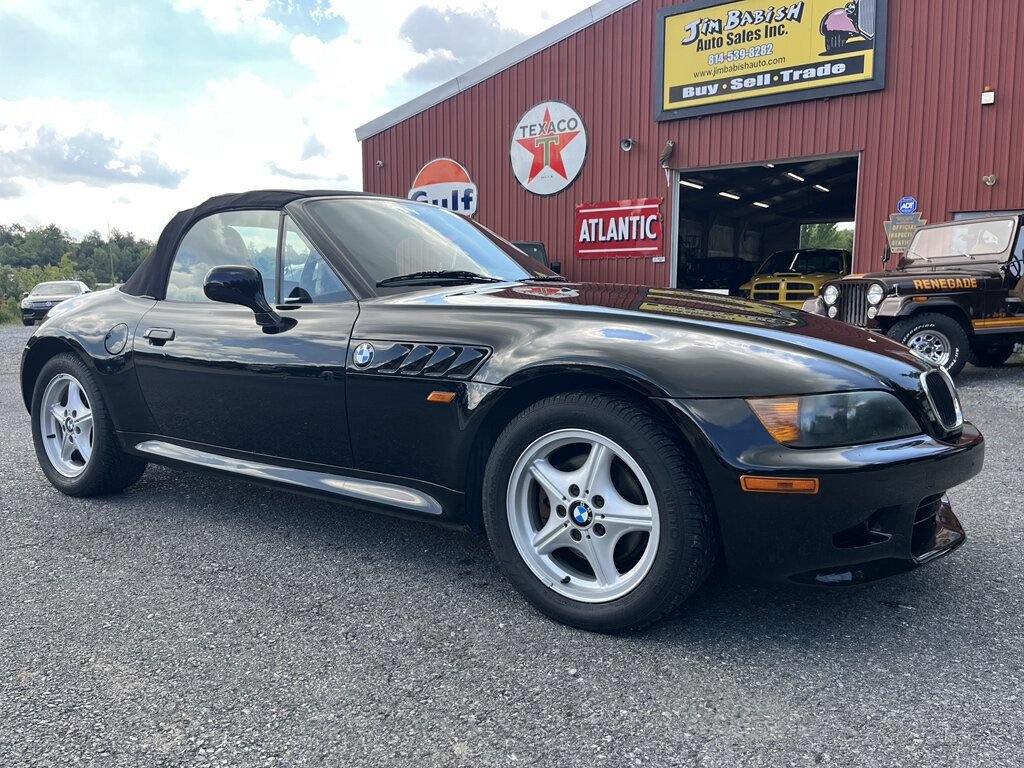 Used 1999 BMW Z3 2.5i RWD video 1