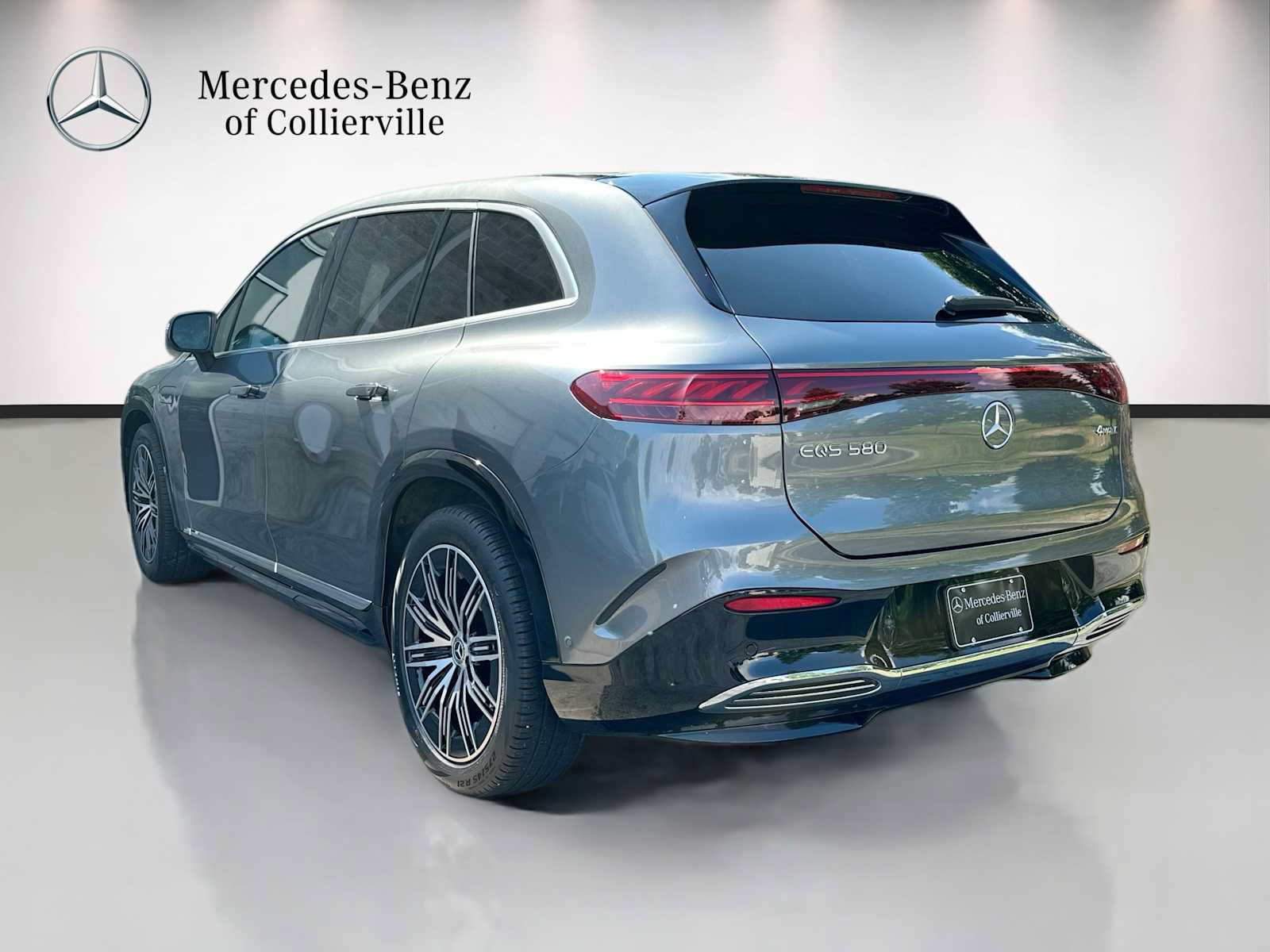 Used 2023 Mercedes-Benz EQS 580 4MATIC SUV image 7