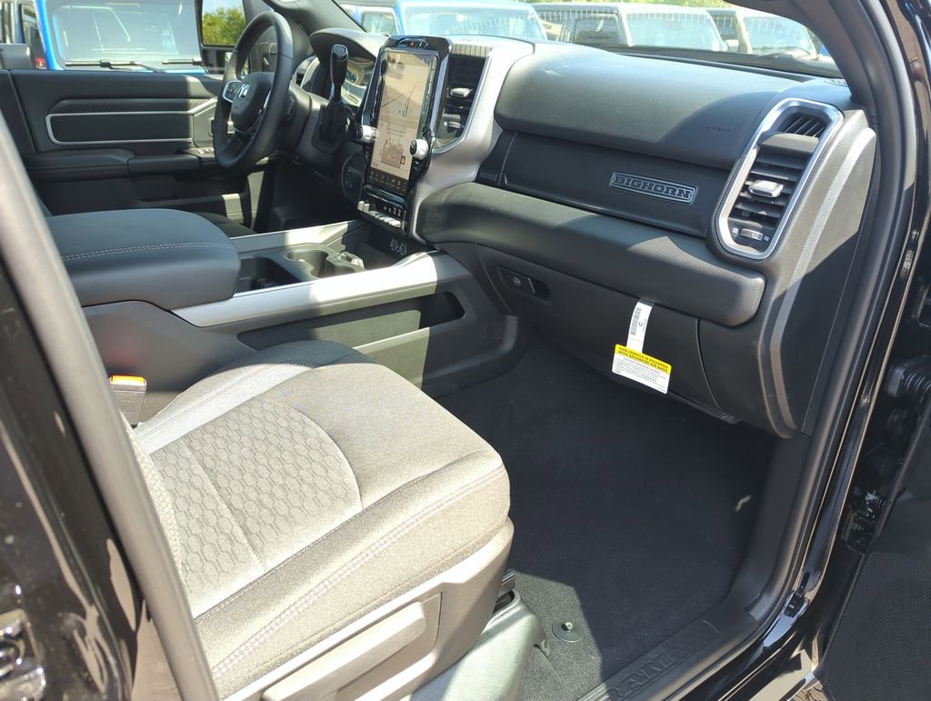 New 2026 RAM 2500 Big Horn AWD/4WD image 33