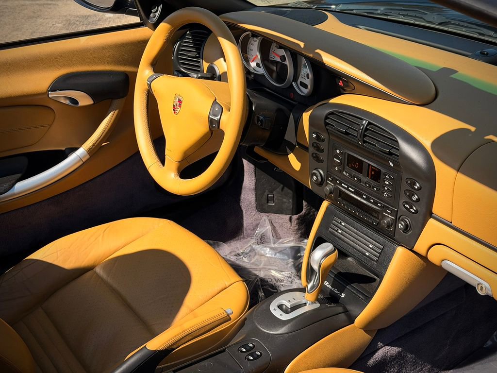 Used 2004 Porsche Boxster S image 10