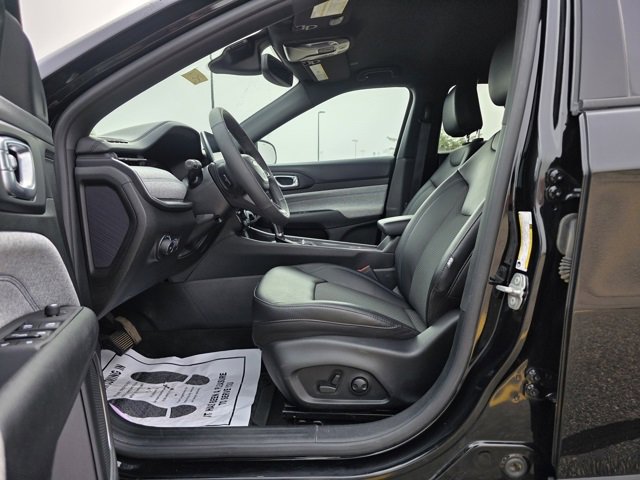 Used 2023 Jeep Compass Latitude w/ Convenience Group image 6