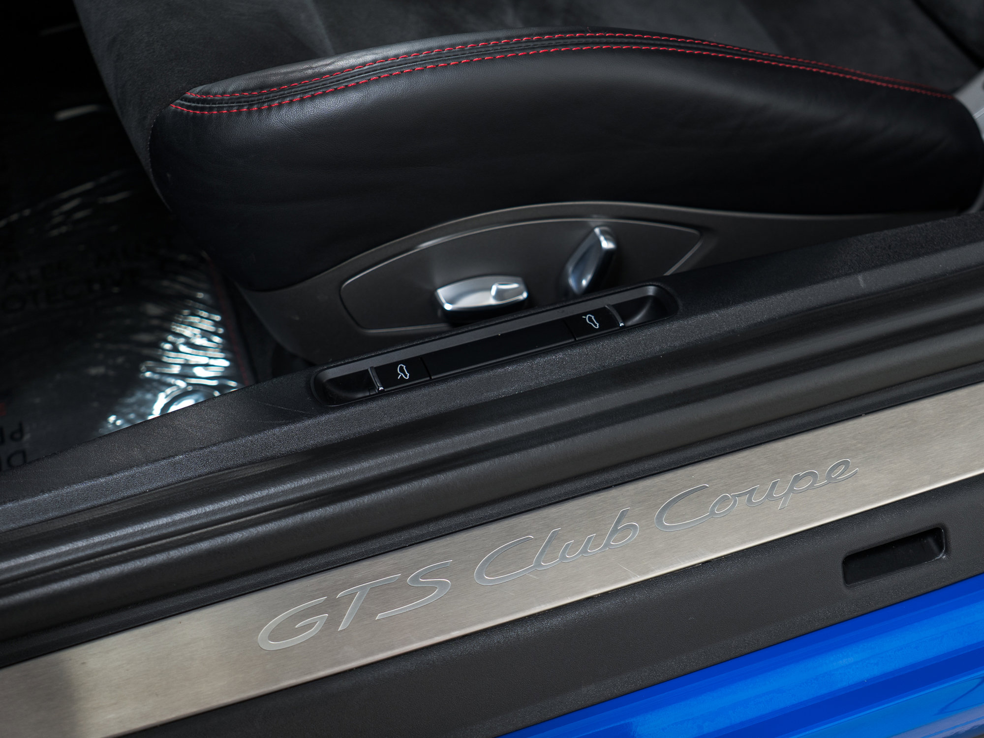 Certified 2016 Porsche 911 Carrera GTS image 16