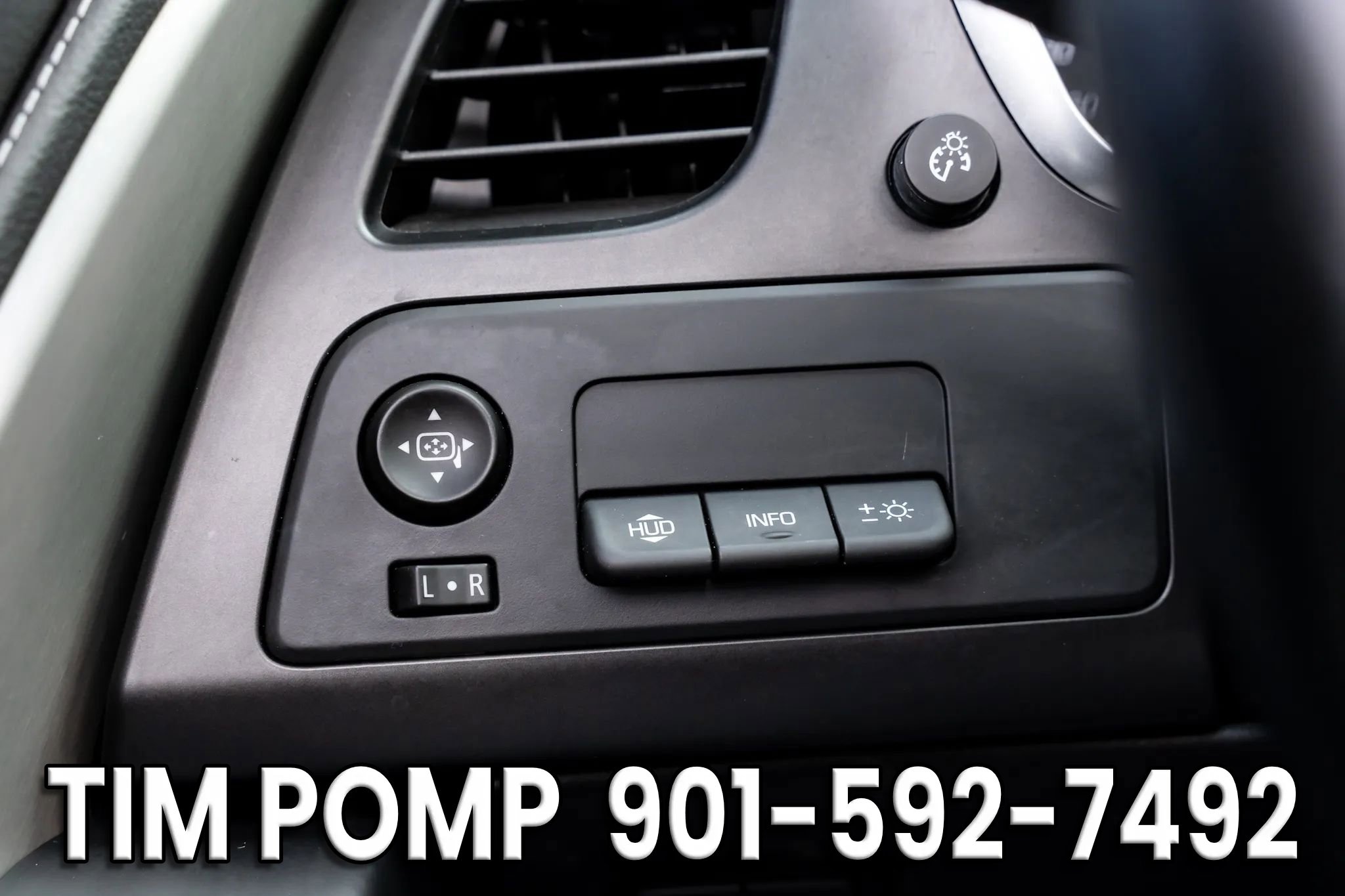 Used 2016 Chevrolet Corvette Stingray Coupe w/ 2LT Preferred Equipment Group image 24