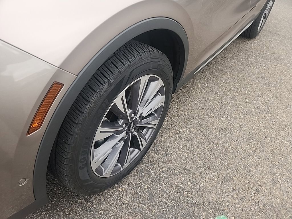 Used 2020 Lincoln Corsair Reserve FWD image 8
