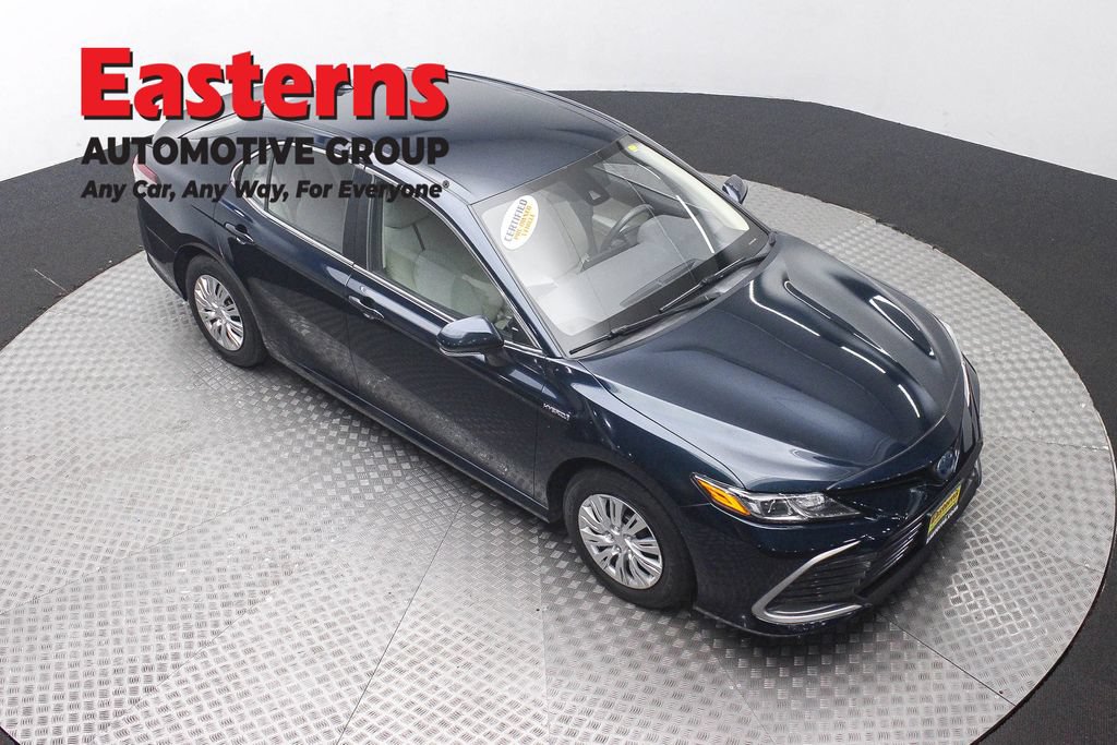 Used 2021 Toyota Camry LE FWD image 4