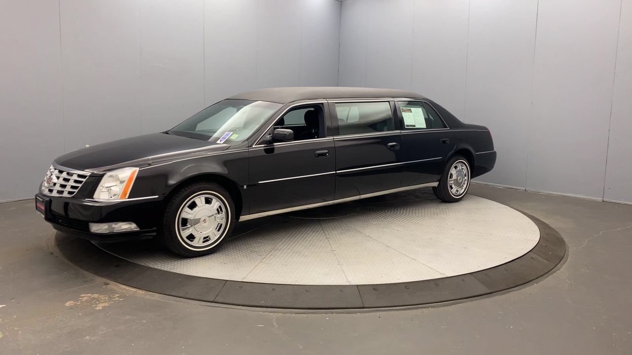 Used 2009 Cadillac DTS Limousine FWD image 9
