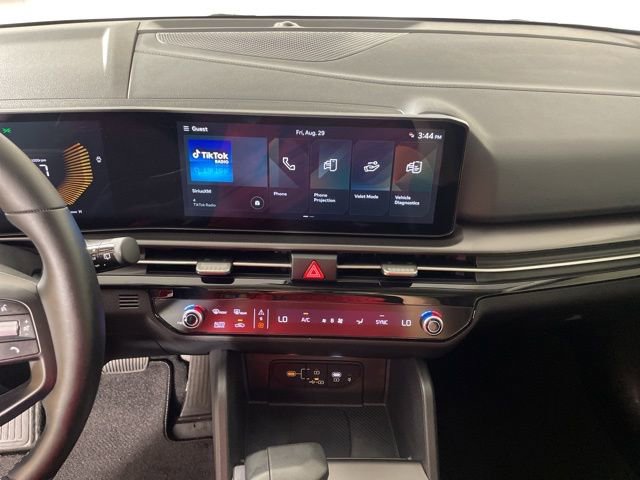 New 2026 Kia Sportage EX w/ EX Panorama Roof Package image 21