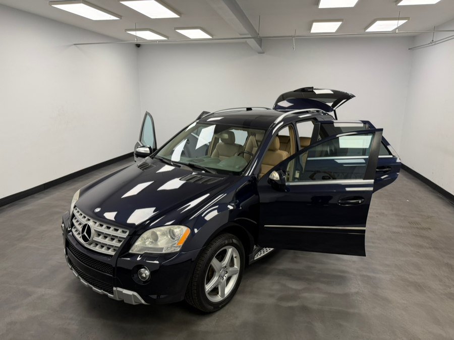 Used 2010 Mercedes-Benz ML 550 4MATIC image 23
