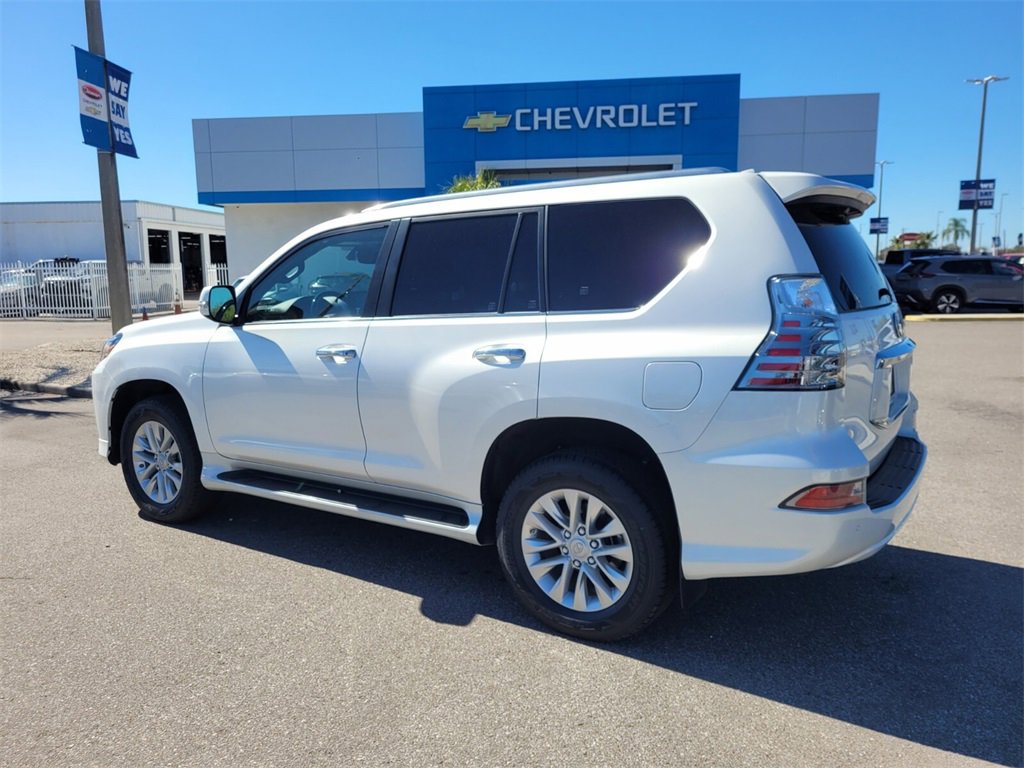 Used 2023 Lexus GX 460 Premium w/ Premium Plus Package image 11