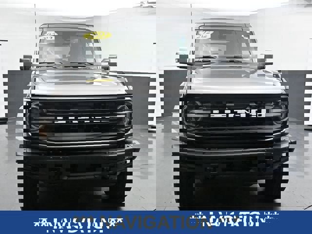 Used 2022 Ford Bronco Outer Banks AWD/4WD image 4