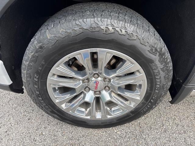 Used 2022 GMC Sierra 1500 Denali w/ Technology Package AWD/4WD image 5