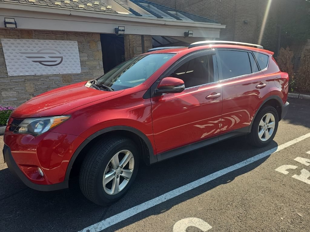 Used 2013 Toyota RAV4 XLE AWD/4WD image 1