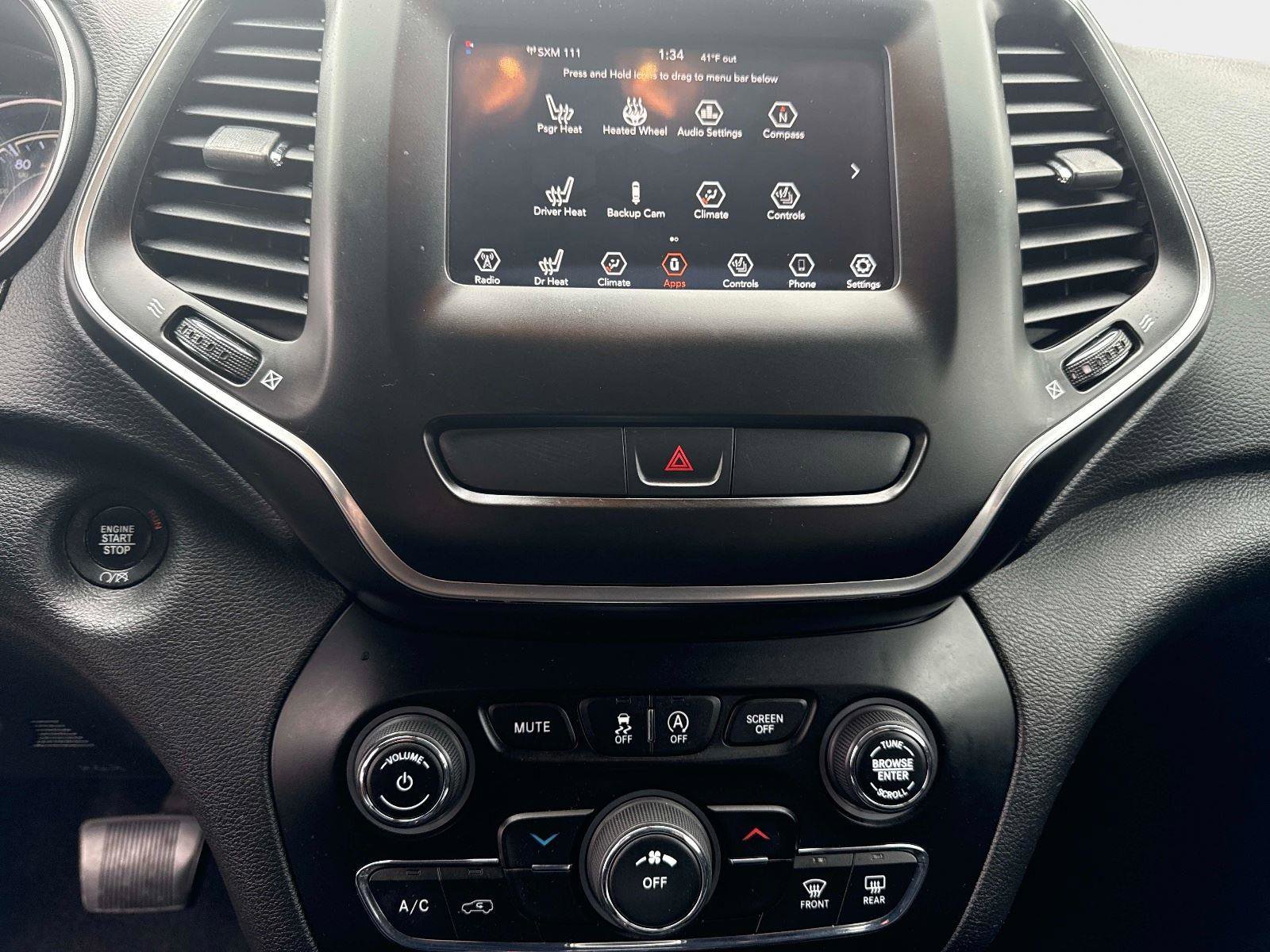 Used 2019 Jeep Cherokee Latitude Plus w/ Cold Weather Group image 25