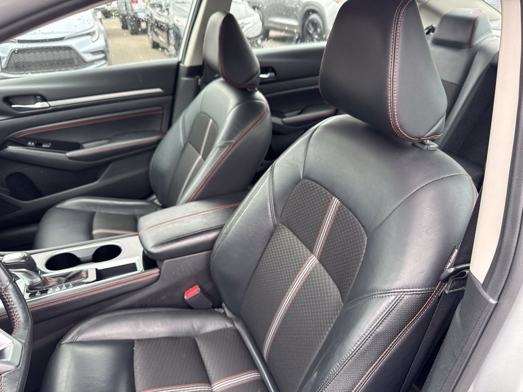 Used 2023 Nissan Altima 2.5 SR FWD image 4
