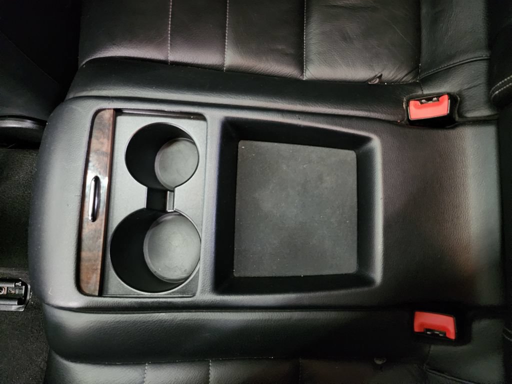 Used 2010 Mercedes-Benz E 550 Coupe image 27