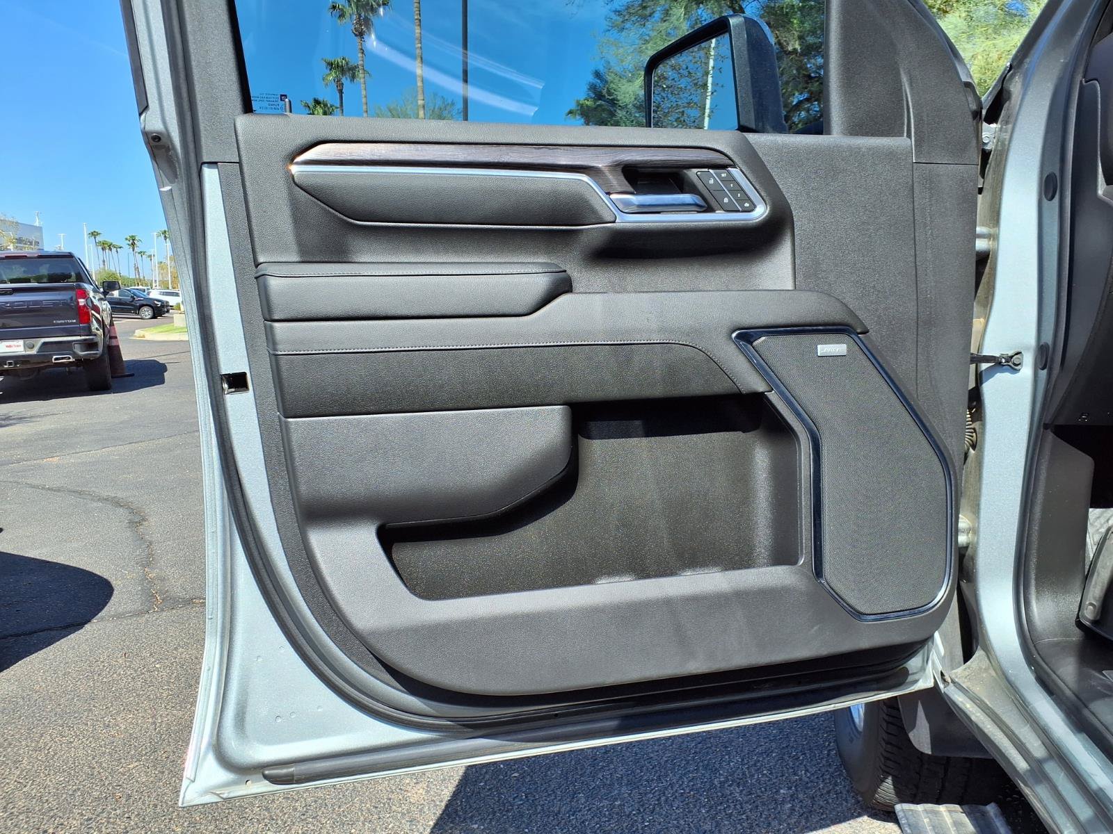 Used 2024 Chevrolet Silverado 2500 LTZ w/ LTZ Plus Package AWD/4WD image 20