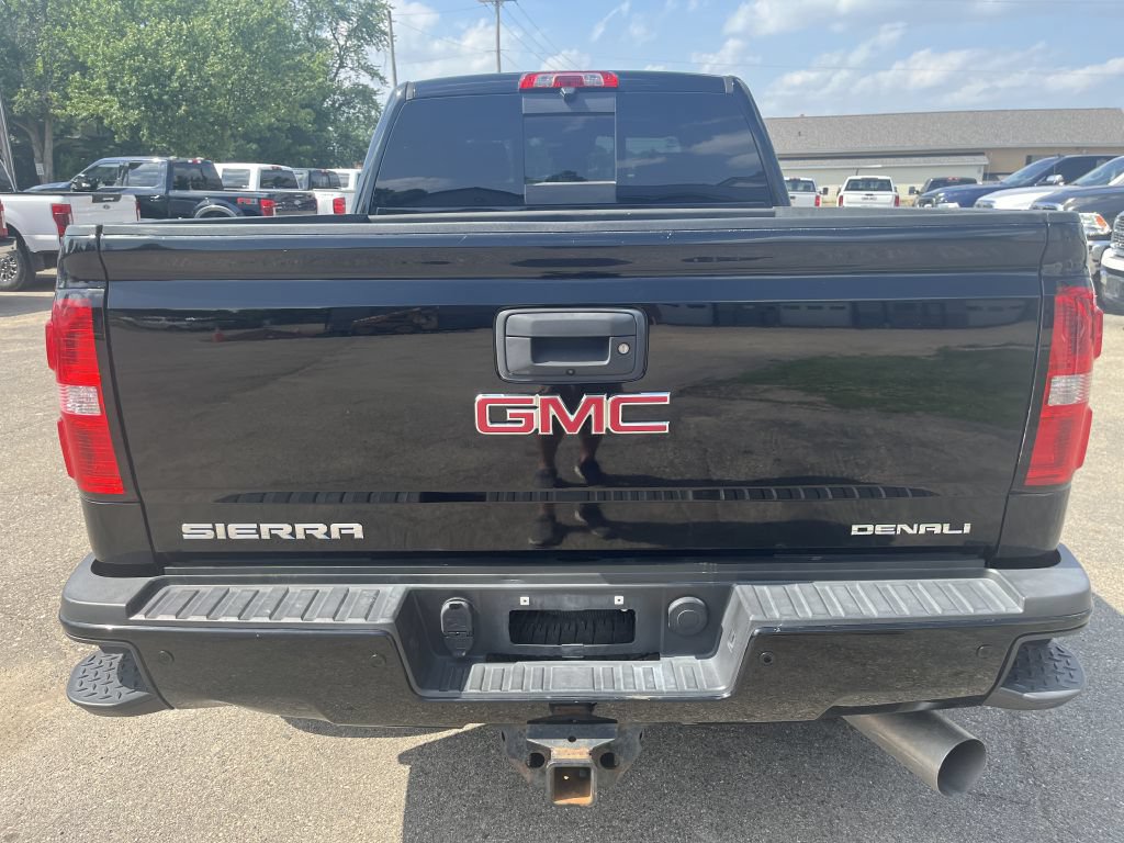 Used 2017 GMC Sierra 3500 Denali w/ Duramax Plus Package AWD/4WD image 7