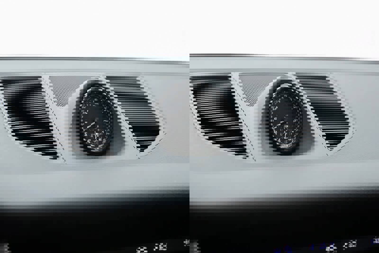 Certified 2026 Porsche Macan image 30