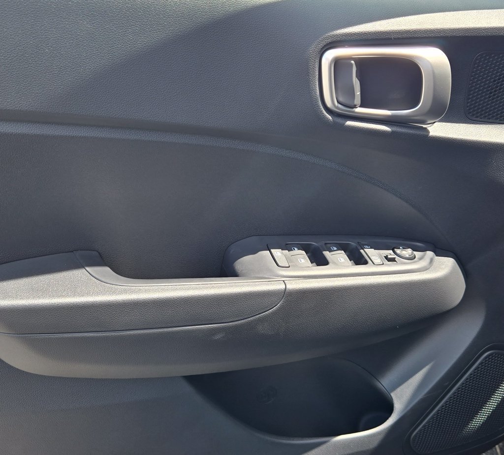 New 2026 Hyundai Venue SEL FWD image 23