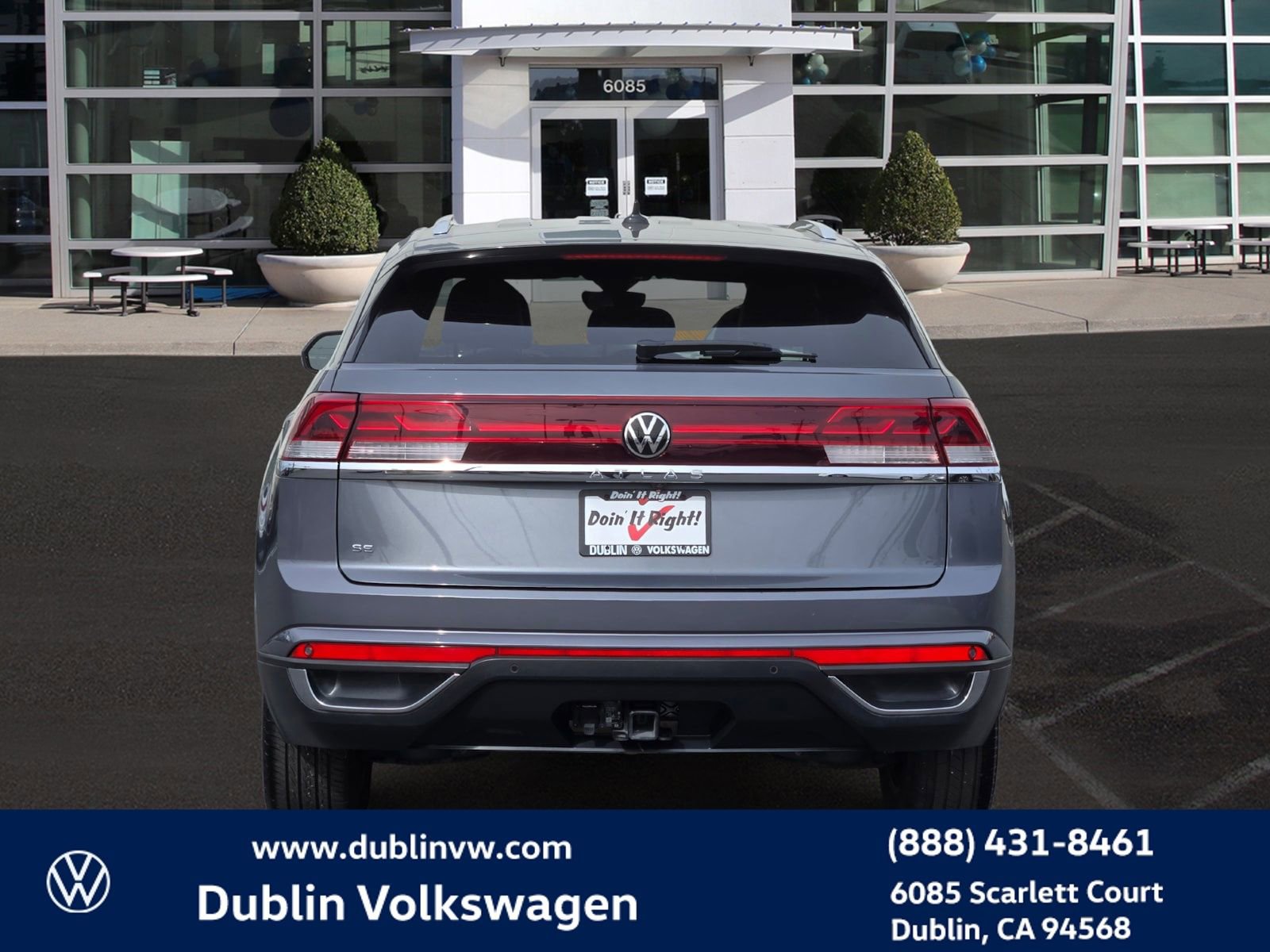 Used 2024 Volkswagen Atlas Cross Sport SE image 5