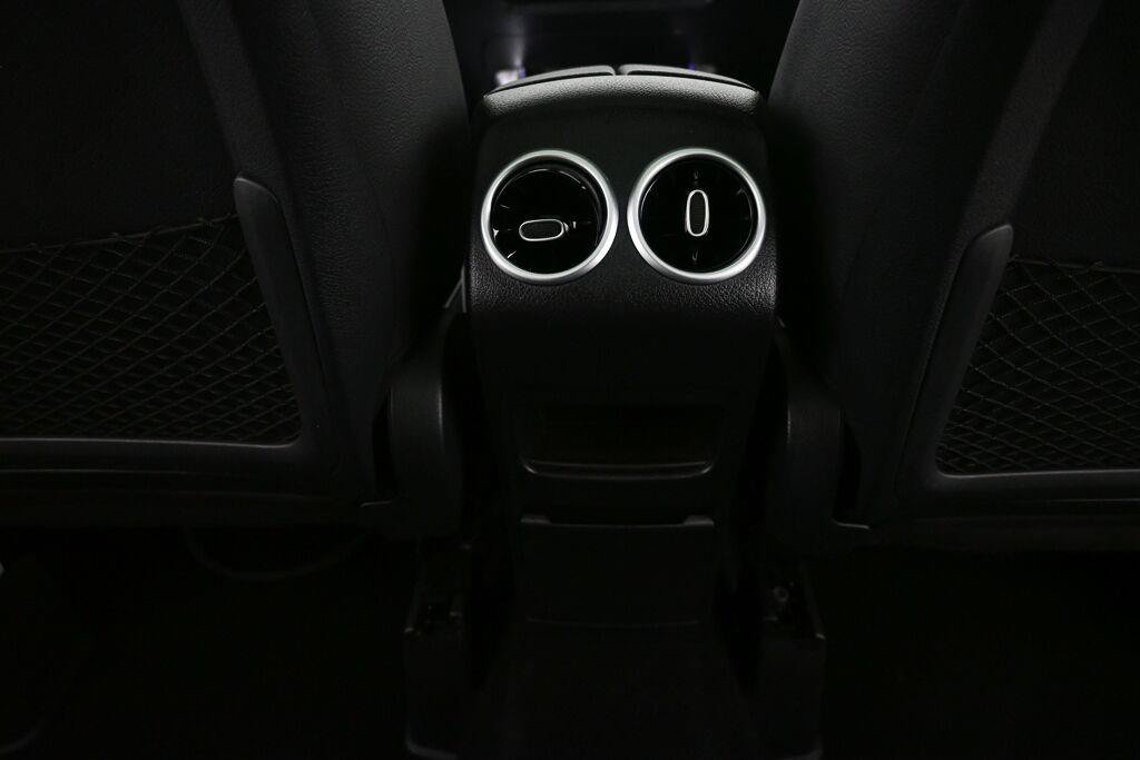 Used 2022 Mercedes-Benz GLA 250 image 18