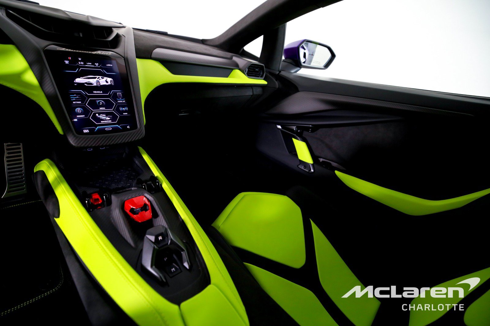 Used 2025 Lamborghini Revuelto AWD/4WD image 16