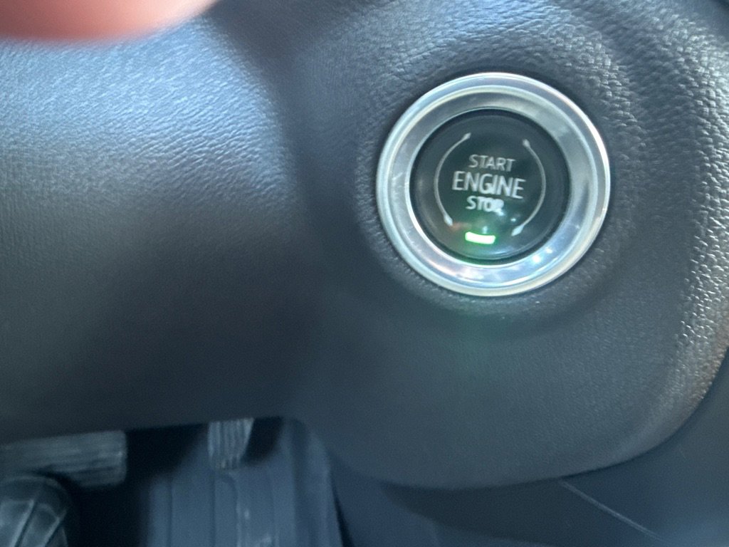 Used 2020 GMC Sierra 1500 SLT w/ SLT Premium Package AWD/4WD image 32