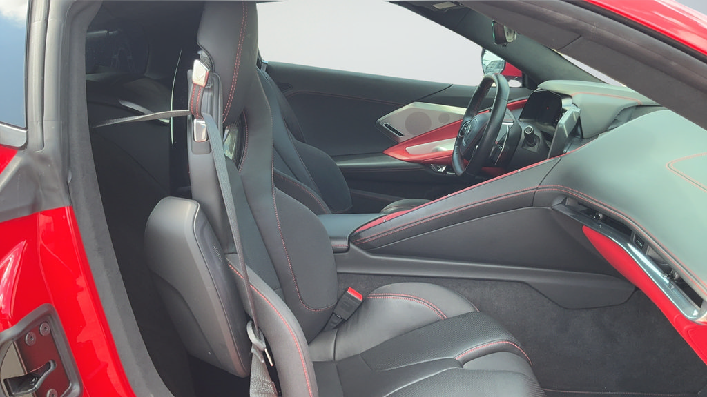 Used 2020 Chevrolet Corvette Stingray Premium Cpe w/ 3LT Preferred Equipment Group RWD image 17