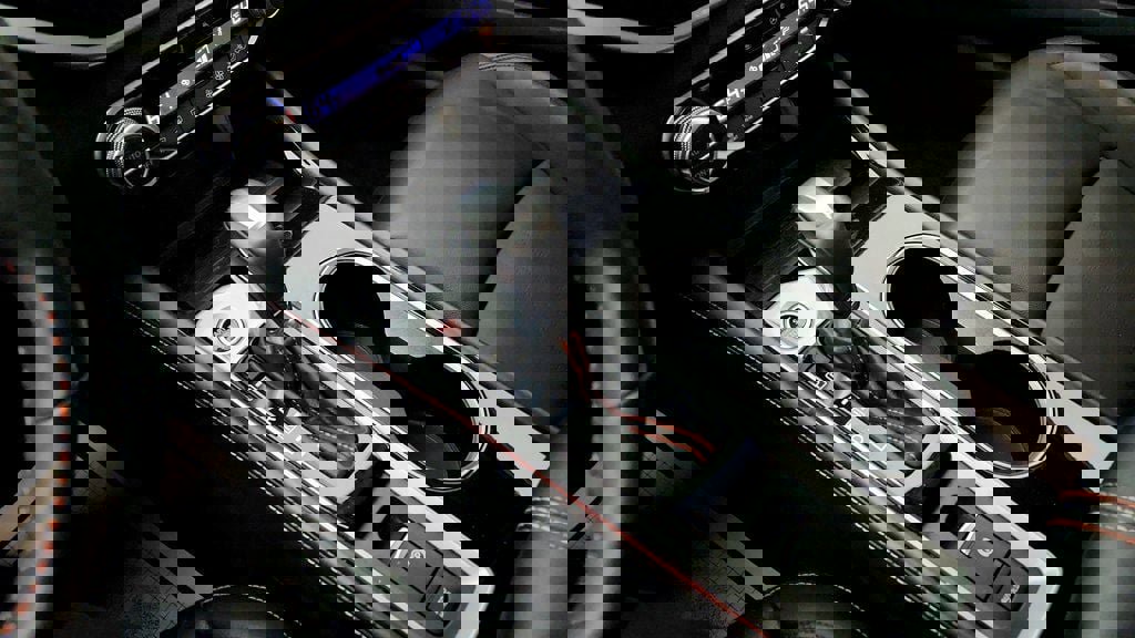 Used 2024 Nissan Altima 2.0 SR image 17